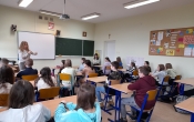 Uczniowie klas 6 podczas spotkania z kuratorem