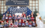 Dzieci z gr. VI podczas spotkania z Mikolajem
