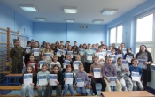 Udzial uczniow klas starszych w warsztatach  Edukacja z wojskiem - pierwsza pomoc przedmed