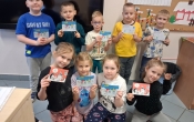 klasa 1 wykonala kartki swiateczne