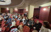 Uczniowie ze SP w Dziadowicach w teatrze w Kaliszu