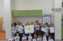 4. Zdjecie ze zbiorowa praca plastyczna (1)