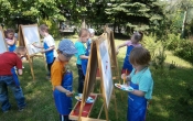mali artysci przy pracy
